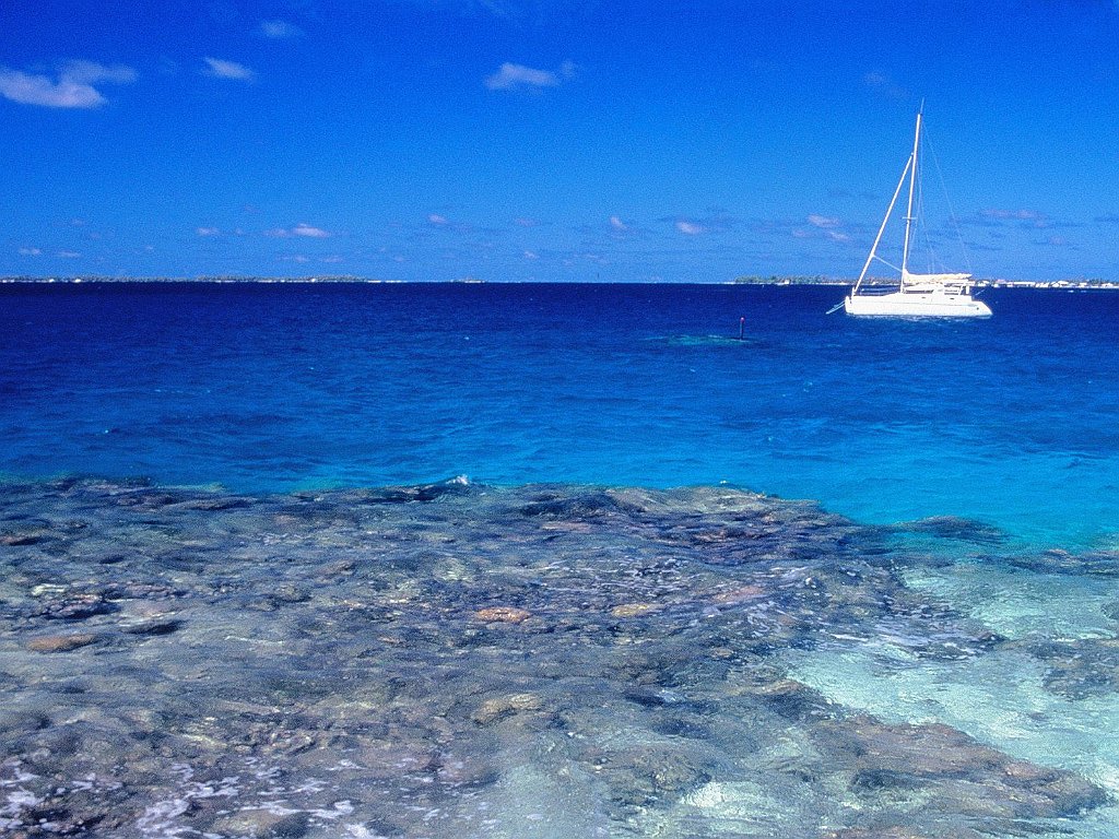 Easy Sailing, Manihi, Tahiti